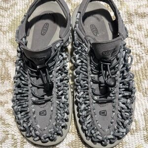 KEEN Uneek Women’s Corded Charcoal Sandals